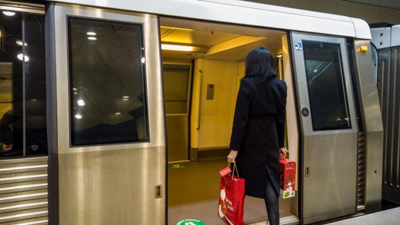 Metrorex anunță că trenurile de metrou vor circula în noaptea de Revelion. Vezi programul de Sărbători