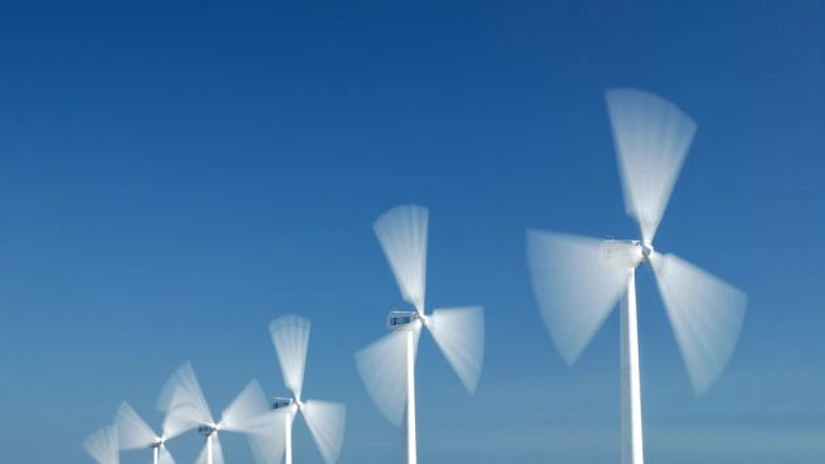 Energia electrică în Spania a ajuns să fie aproape gratuită, în condițiile unei producții foarte mari a regenerabilelor