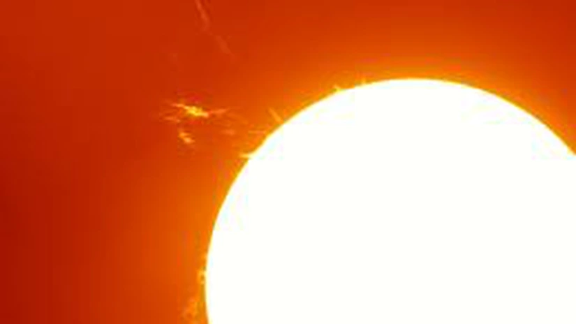 Sonda spațială Parker, a NASA, va ajunge azi la 6,2 milioane de km de Soare pentru a-i studia atmosfera