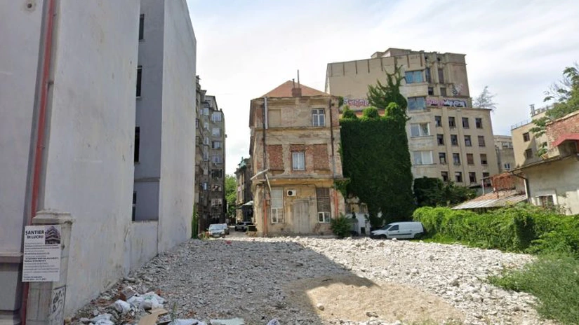 Prima clădire izolată cu lână de oaie se construiește în București. Ridicată în locul unei foste clădiri cu autorizație falsă