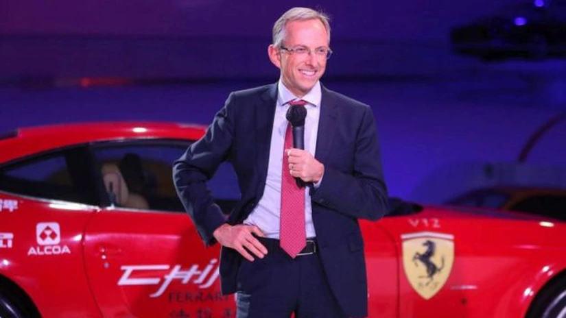 Ferrari deschide un centru de cercetare a celulelor de baterii înainte de a lansa primul său model electric