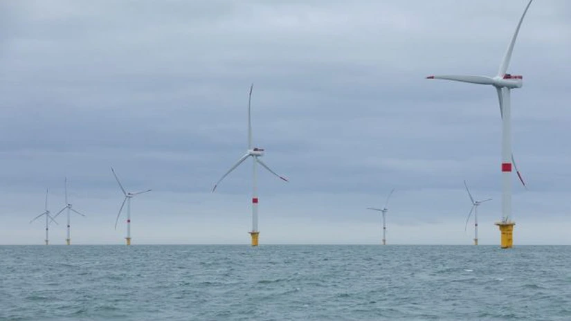 Gigantul francez EdF a finalizat construcția unui parc eolian offshore uriaș, de 500 MW, al treilea astfel de parc din Franța VIDEO