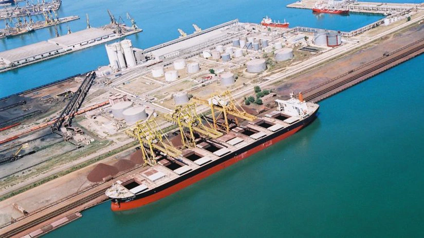 Aproape 70 milioane tone mărfuri au fost încărcate/descărcate în porturile din România în care sunt operate nave maritime, în 2023