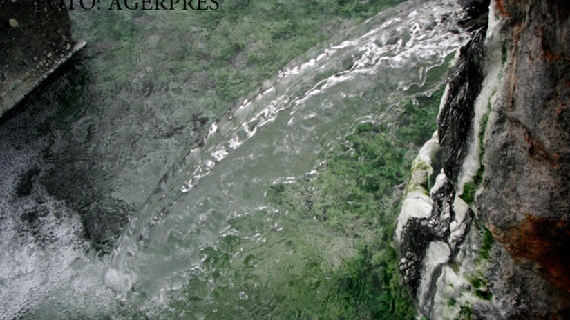 Societatea Națională a Apelor Minerale pregătește punerea în exploatare a unui nou izvor de apă