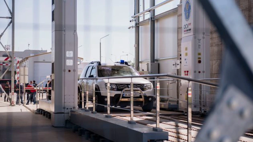 Primul scaner cu raze X din cele 26 cumpărate de România pentru combaterea contrabandei a fost instalat în Vama Galaţi-Giurgiuleşti (Video)