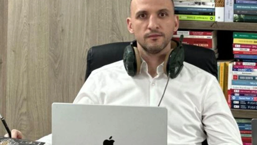 Ştefan Mandachi a cumpărat firma de producţie video California Holding de la Alexandru Golea. Firma a avut afaceri de 3,6 milioane lei cu 2 salariaţi