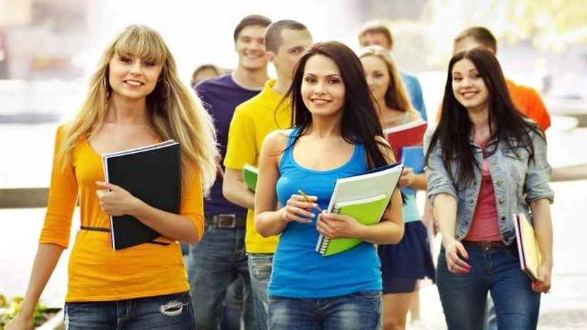 România, pe ultimul loc în UE după ponderea absolvenţilor de facultate