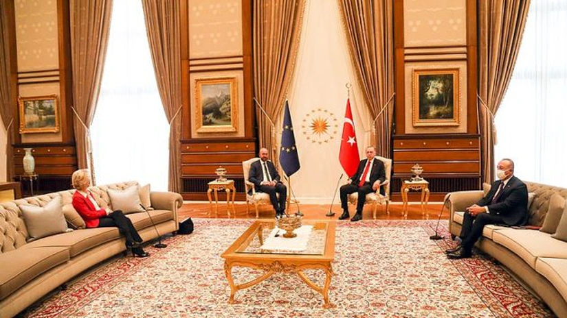 Charles Michel dorește să o excludă pe Ursula von der Leyen de la negocierile privind viitoarele poziții de top din cadrul UE - Politico.eu