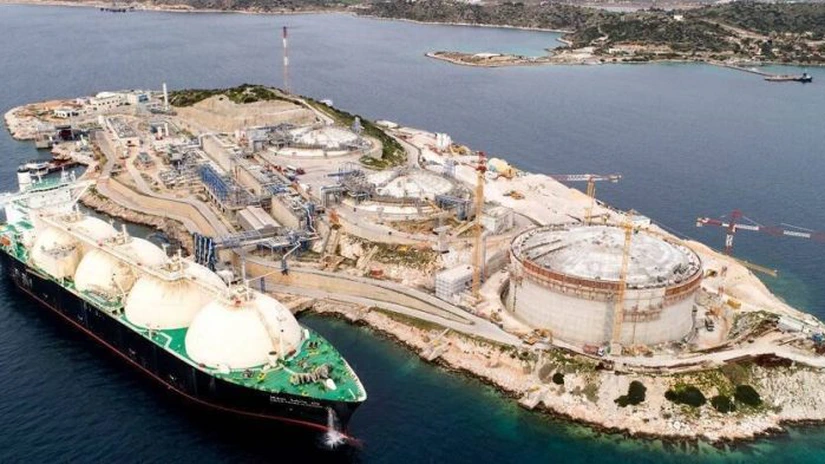 Livrări anulate de LNG la terminalul din sudul Balcanilor, pentru că gazul rusesc a revenit pe conductă