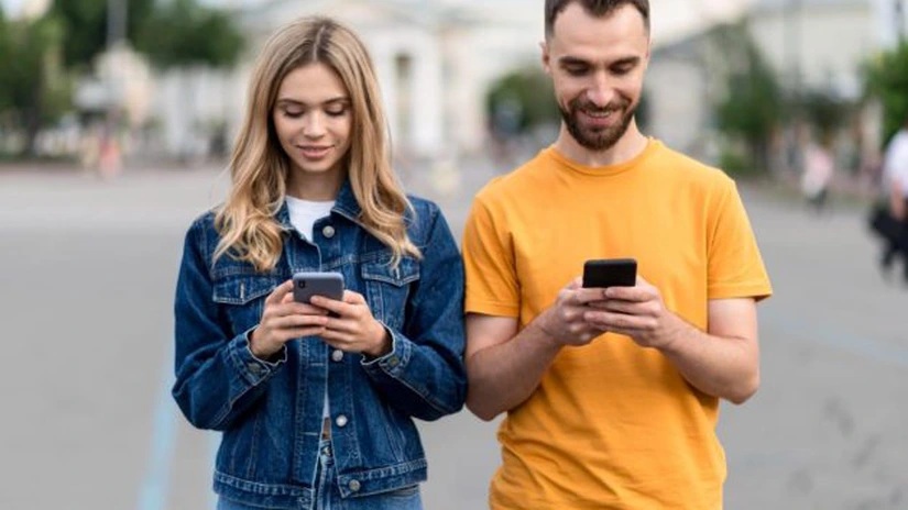 Evoluția pieței de telefoane inteligente: inovația tehnologică la vârful performanței (P)