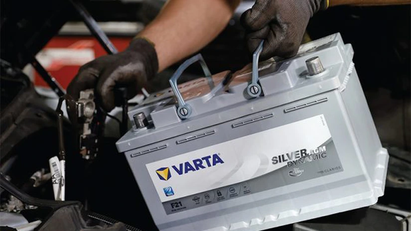 Varta Microbattery, care are o fabrică la Braşov, a obţinut afaceri de 427 de milioane de lei în 2023, în scădere cu 13% faţă de 2022, şi a intrat pe pierdere