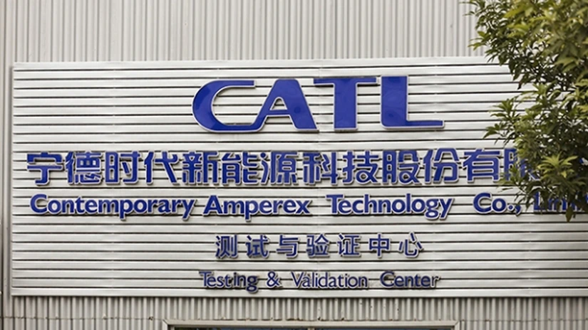 Cea mai mare listare din 2025 - Acțiunile CATL cresc cu 14% la bursa din Hong Kong