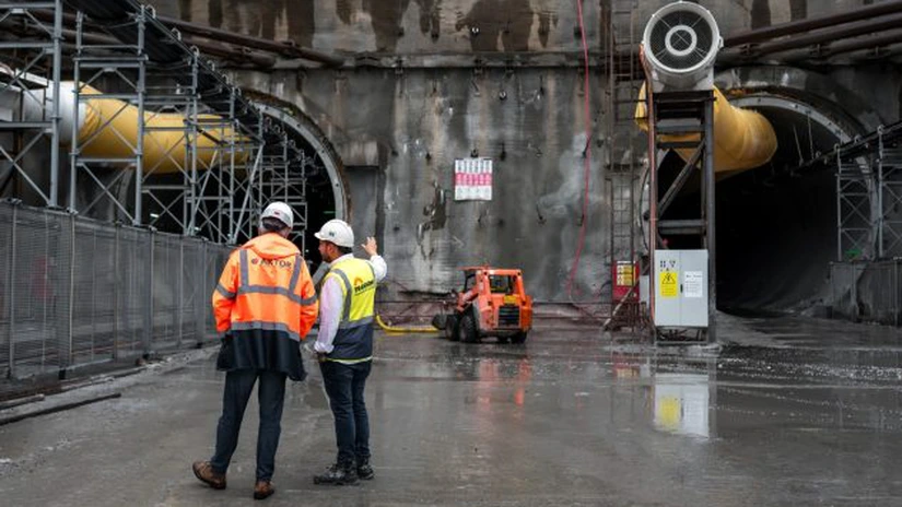 VIDEO Calea ferată Brașov - Sighișoara: Aktor a depășit pragul de 50% la lotul mega - tunelurilor