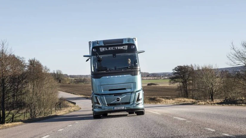 Volvo Trucks anunță comercializarea unui camion electric cu autonomie de 600 km în a doua jumătate a lui 2025