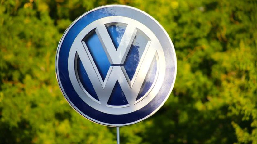 Managerii de la Volkswagen vor avea salariile reduse cu 10% în următorii doi ani