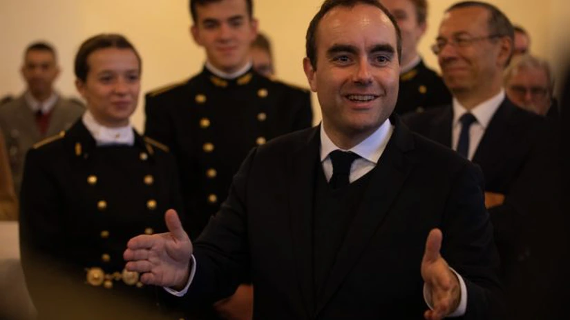 Criza se adânceşte în Franţa. Premierul Lecornu a demisionat