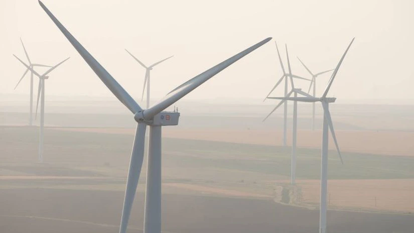 Avem noroc. Eolienele produc acum cât trei reactoare nucleare, suplinind oprirea unei unități de la Cernavodă