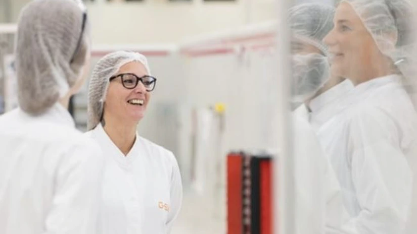 GlaxoSmithKline pregăteşte închiderea firmei din România, dar operează în continuare pe piaţa locală prin El Pharma, ca urmare a schimbării modelului de afaceri