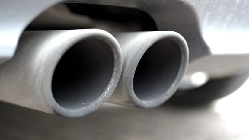 Cehia se aliază cu Italia, sprijinind producătorii auto afectaţi de normele mai dure privind emisiile de CO2