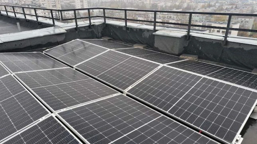 S-a scris legea pentru programul de subvenții pentru prosumatorii de bloc, Urban Up. Bani de la stat pentru panouri fotovoltaice cu baterii de stocare