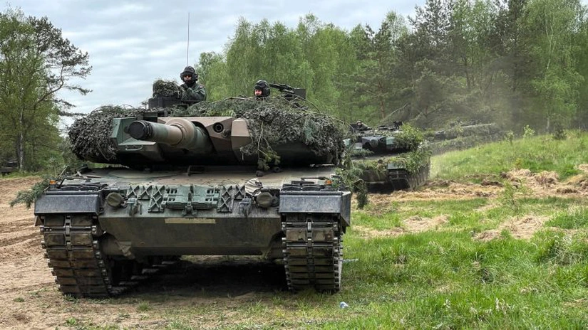 Polonia desfăşoară tancuri de luptă Leopard 2 în Letonia pentru a întări apărarea NATO