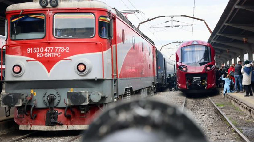 Gara de Nord a rămas fără curent. Personalul SRCF București acționează pentru repunerea sub tensiune a liniei de contact