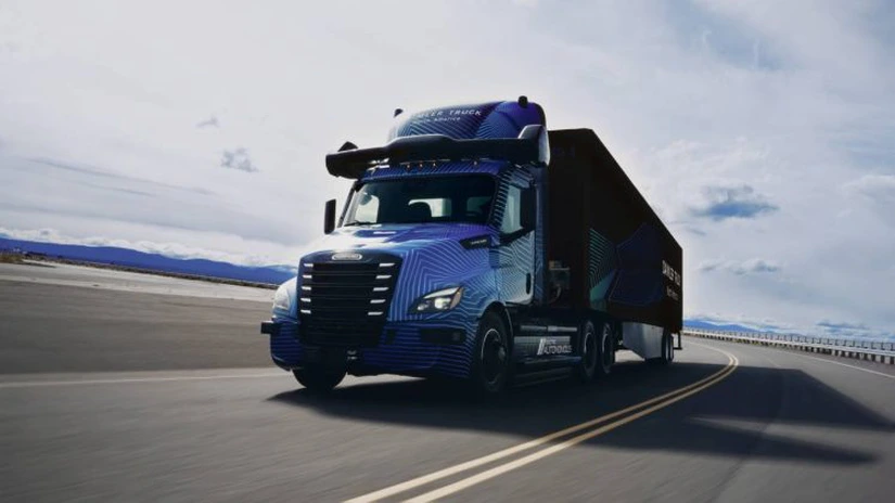 Producătorii de camioane Daimler Truck și Traton, vânzări în scădere în 2024, din cauza cererii europene mai reduse