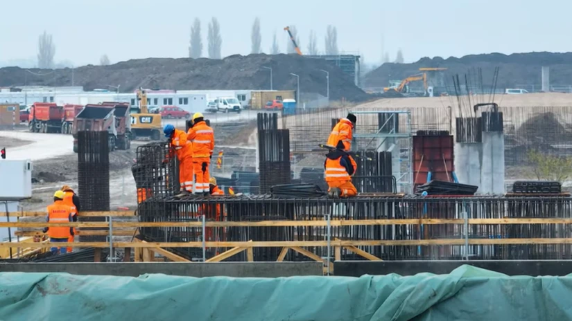 Retrospectiva anului - record 2024: Cele mai spectaculoase imagini de pe șantierele de autostrăzi și cale ferată