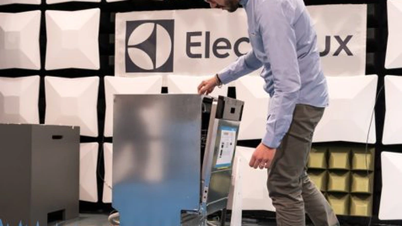 Electrolux a atras 200 de milioane de euro de la BEI, inclusiv pentru fabrica din România