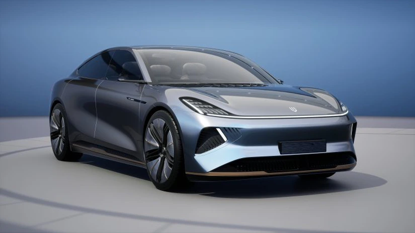 EXCLUSIV Chinezii de la Skyworth vor să intre pe piața auto electrică europeană în 2025 cu hatchback-ul Q