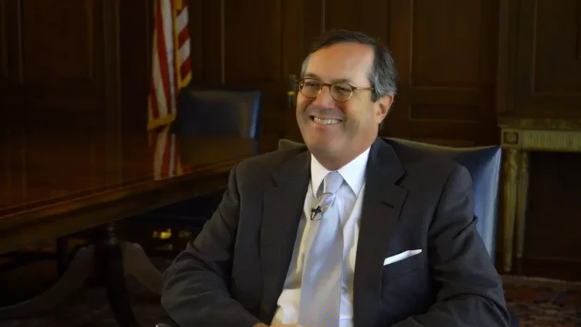 Trump îl numeşte pe bancherul miliardar Warren Stephens ambasador al SUA în Regatul Unit