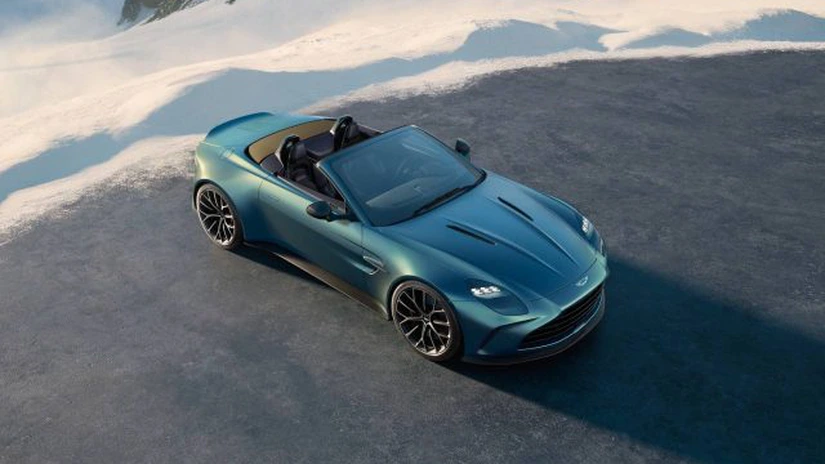 Aston Martin a prezentat Vantage Roadster, o decapotabilă cu V8 biturbo care dezvoltă 665 CP