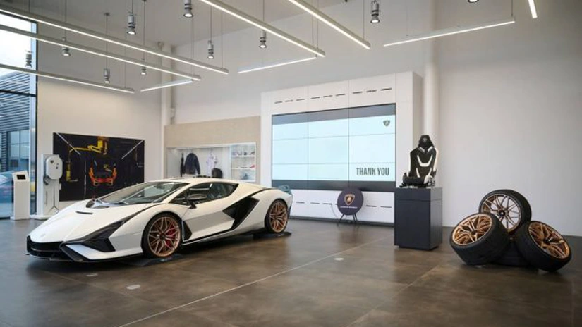 Dealerul Lamborghini din București a livrat în România „cel mai scump Sian construit vreodată”