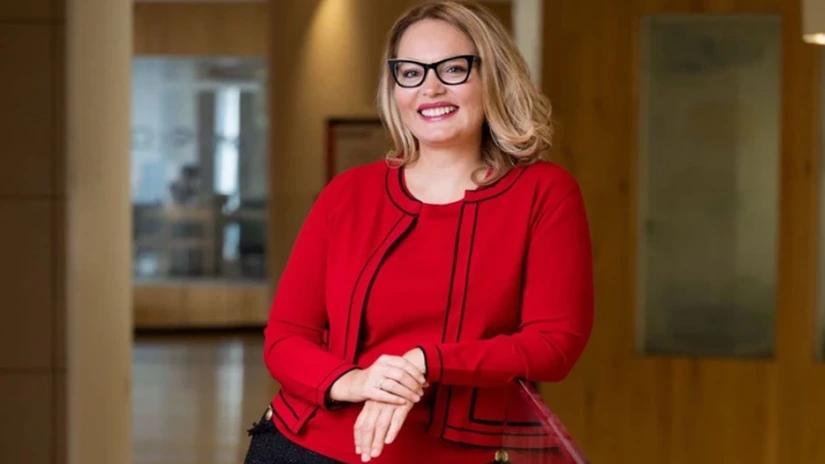 UniCredit anunță că va oferi împrumuturi de 2,3 miliarde de euro companiilor mici din Europa Centrală și de Est