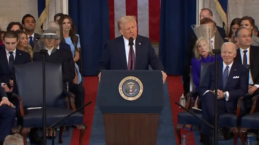 Donald Trump a depus jurământul în funcția de președinte al Statelor Unite ale Americii: „Epoca de Aur a Americii începe acum”. „Voi declara stare de urgență națională la granița cu Mexic”