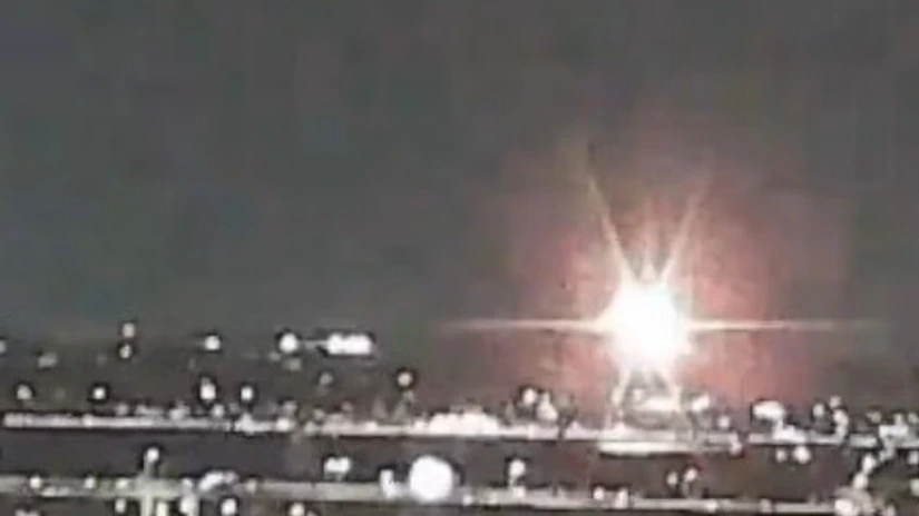 Tot ce se ştie până acum despre accidentul aviatic din Washington DC. VIDEO cu momentul în care elicopterul militar Black Hawk se ciocneşte cu avionul de pasageri