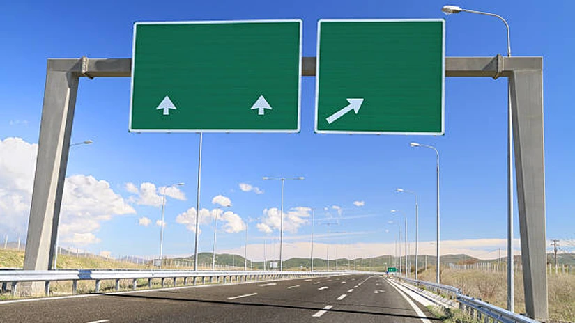 Autostrada București - Alexandria va fi lansată la licitație pentru execuție anul acesta - secretar de stat