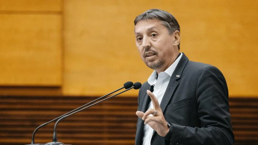 Bugetul Educaţiei, incluzând toate sursele de finanţare, va atinge 4,5% din PIB - Daniel David