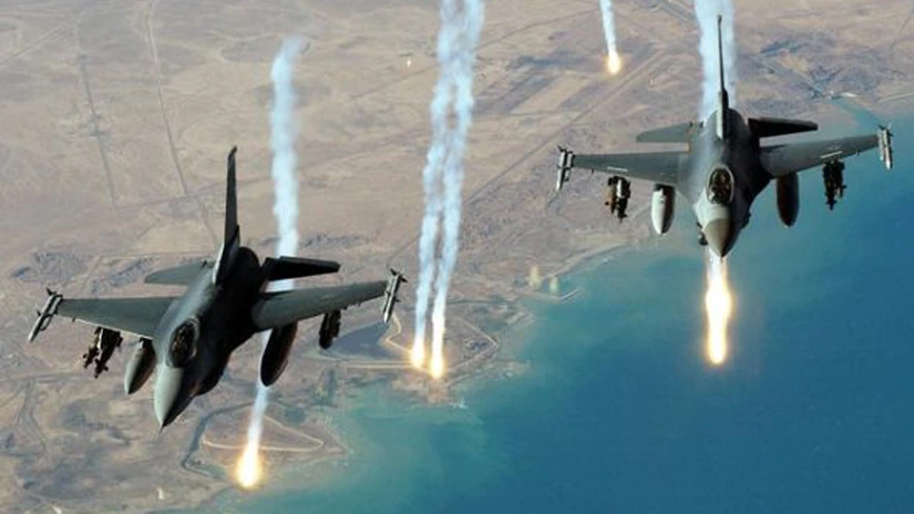 NATO: Aliaţii trebuie să treacă la o mentalitate de război în faţa ameninţărilor Rusiei