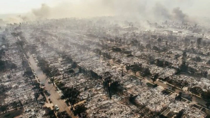 Incendiile din Los Angeles ar putea provoca pierderi de 40 de miliarde de dolari pentru industria asigurărilor