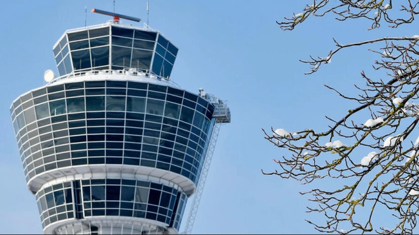 Zborurile de pe aeroportul din Munchen, perturbate din cauza zăpezii