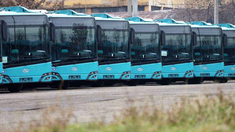 Orașul din România cu flota de transport public înnoită complet. În curând va avea 42 de autobuze electrice Solaris - FOTO