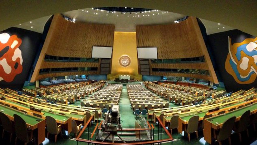 Adunarea Generală a ONU a adoptat o rezoluție prin care condamnă invazia Rusiei în Ucraina și cere retragerea trupelor ruse. SUA a votat împotrivă