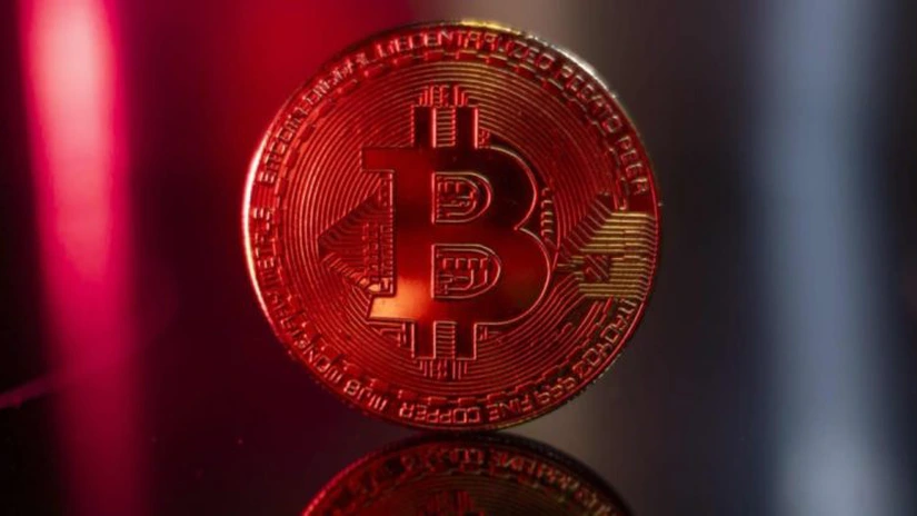 Bitcoin sub 90.000 USD - Ce urmează și cum poți profita de volatilitatea mare de pe piață