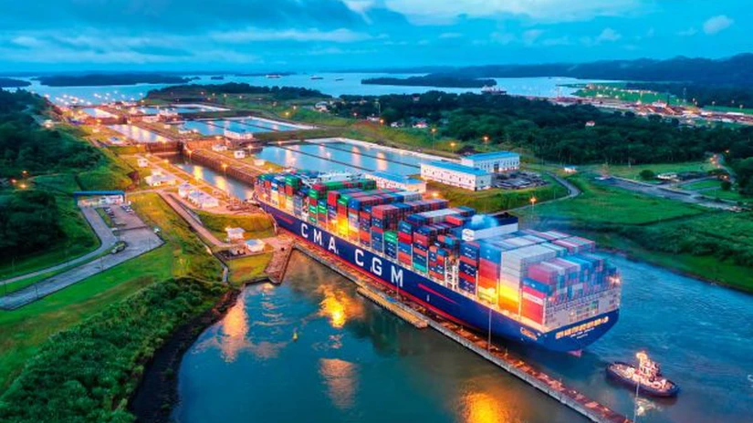 China licitează pentru construcţia a două noi porturi de la Canalul Panama