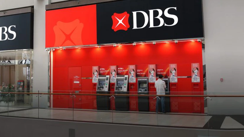 Banca DBS din Singapore va reduce 4.000 de posturi, pe măsură ce IA va putea prelua mai multe sarcini