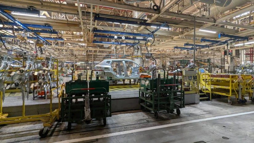Uzina Automobile Dacia evoluează odată cu produsele mărcii. La fiecare  55 de secunde o mașină iese de pe linia de montaj de la Mioveni