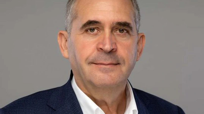 Prosumatorii ar putea avea prețuri diferențiate la energie, pe zone orare, după ridicarea plafonării