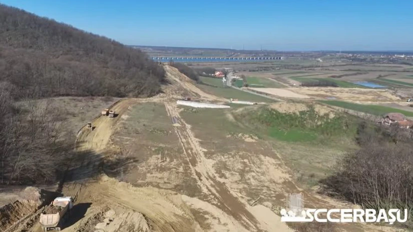VIDEO - Celebrul lot abandonat de Bechtel prinde viață. Progresul Construcții Erbașu pe Autostrada Transilvania