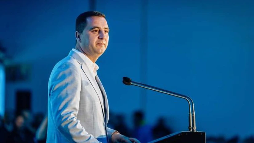 Dragoş Ciobotaru (PNL): Parlamentul lucrează la modificarea legislaţiei fiscale şi economice în sprijinul companiilor, pentru ca România să îndeplinească criteriile de aderare la OCDE